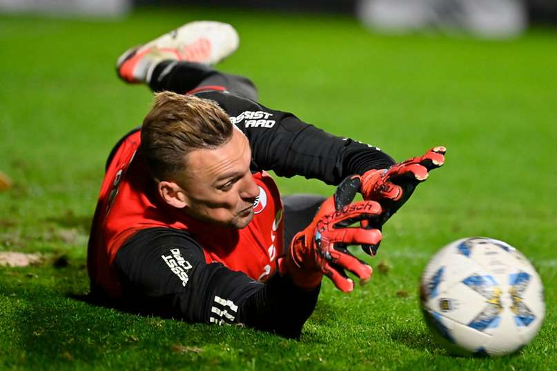 Alarma en River: Armani salió lesionado en el amistoso
