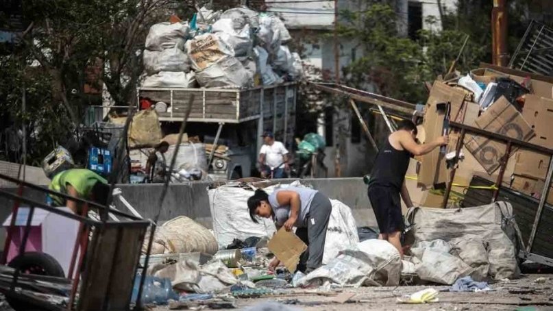 La UCA advirtió que la pobreza seguirá subiendo y llegará al 60% en marzo
