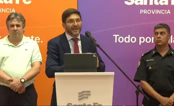 Pullaro anunció subas salariales para todo el personal policial: "Todos van a percibir como mínimo un sueldo de 1.3500.000 pesos en la provincia de Santa Fe"