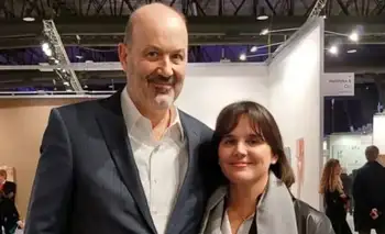 El Gobierno admitió y defendió la millonaria contratación de la asociación que dirige la esposa de Sturzenegger