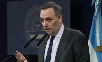 Manuel Adorni cruzó a Victoria Villarruel: "no es parte de la gestión"