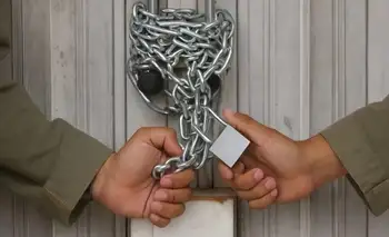 Recesión: desde la asunción de Milei cerraron 22.000 empresas y la caída ya es igual a la de la pandemia