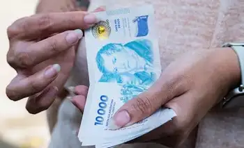 Quinto mes en rojo: los salarios volvieron a perder contra la inflación en enero