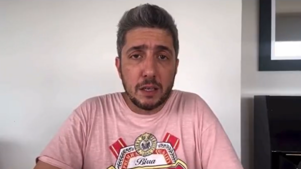 Jey Mammón se iría de Argentina en medio del escándalo tras la denuncia de Lucas Benvenuto