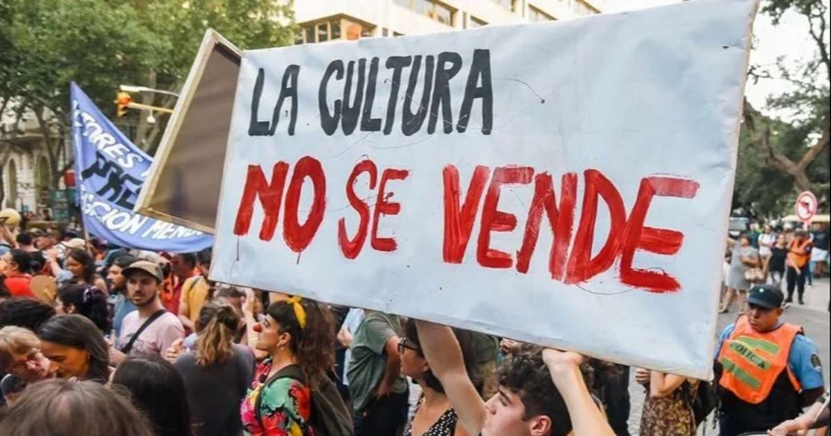 Los trabajadores de la Secretaría de Cultura protestaron en el Festival ...