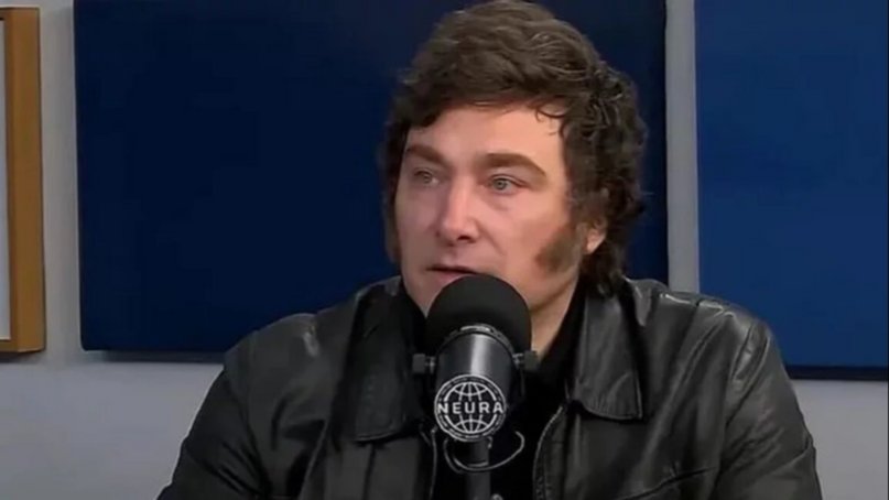 Javier Milei invirtió $32 millones en encuestas de opinión para evaluar la su mandato y el clima social por las medidas económicas Javier Milei invirtió $32 millones en encuestas de opinión para evaluar la su mandato y el clima social por las medidas económicas
