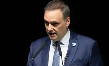 Adorni suspendió su conferencia de prensa y se reunió con Milei: los motivos