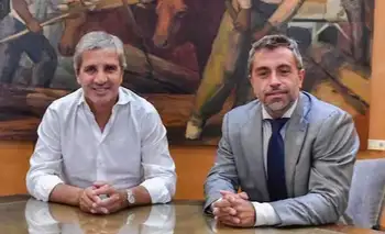 Revelan que el segundo de Luis Caputo recibió un crédito de más de $300 millones del Banco Nación para comprar una mansión en un country