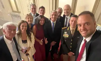 Los ministros y funcionarios del Gobierno nacional duplicaron sus sueldos en los primeros meses del año