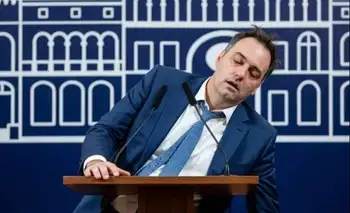 Se desmorona Adorni: un integrante del círculo íntimo de Milei pidió su renuncia