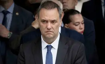 Departamento en Caballito: los dueños de la inmobiliaria hundieron más a Adorni