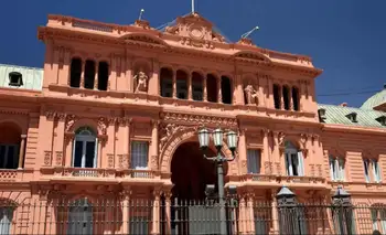 Marcha atrás forzada: el Gobierno reabrirá la sala de periodistas en Casa Rosada después de una semana de cierre
