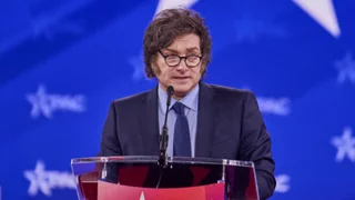 Denunciaron que en varias provincias se piden aportes a empleados estatales para financiar a La Libertad Avanza