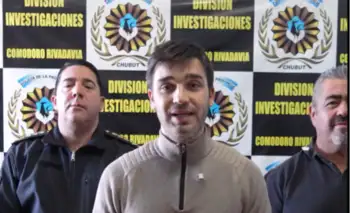 Ignacio Torres anunció la detención de los implicados en el doble crimen de Comodoro RIvadavia y envió a la Legislatura la adhesión a la "Ley Antimafias"