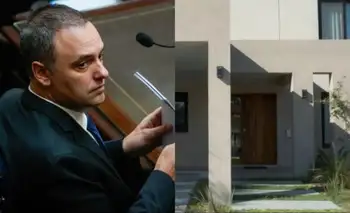 Pileta con travertino, cascada y muebles a medida: el lujo en la casa que Adorni mandó a refaccionar por US$245.000 en efectivo