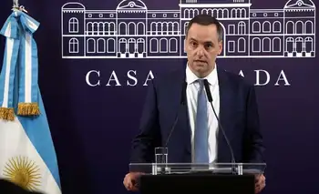 Adorni retoma su agenda en medio de las causas judiciales por enriquecimiento ilícito: viaje a Mendoza y una posible conferencia