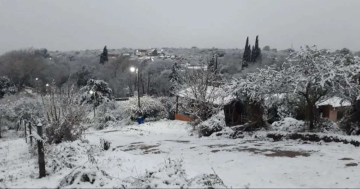 Emitieron alerta amarilla por nevadas y fuertes vientos en las sierras ...