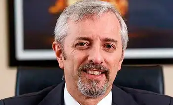 Denuncian a Casares por dictar normas técnicas que incrementarían las muertes por monóxido de carbono