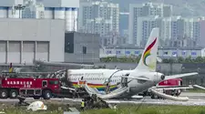 Un avión se salió de pista y se incendió con 122 personas