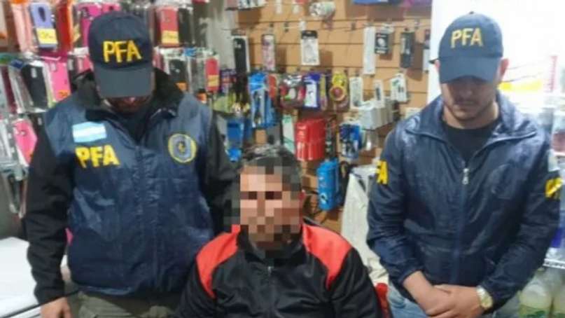 Aberrante: se filmaba mientras abusaba a su hija y luego subía los videos a internet
