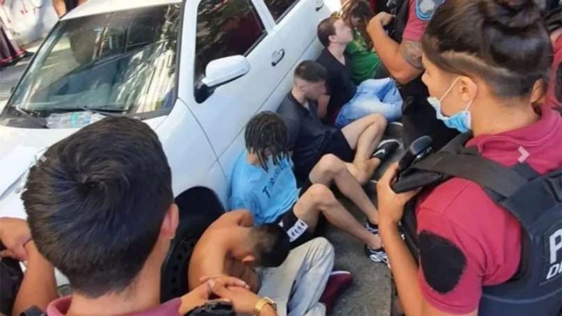 Detectaron marihuana y cocaína en los seis acusados de violar a una joven en Palermo
