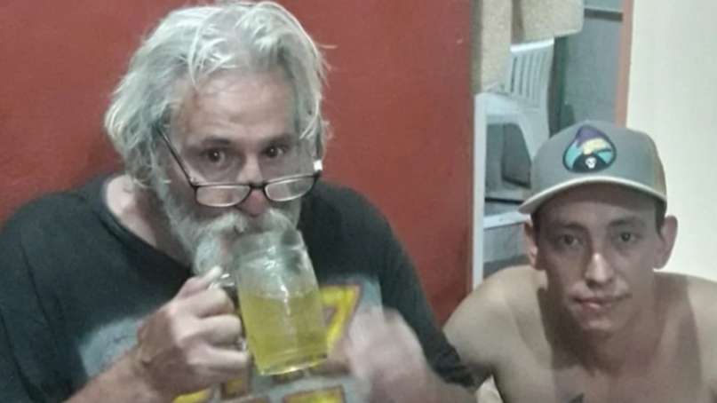 El ex guitarrista de Los Abuelos de la Nada, Gustavo Bazterrica, en situación de calle
