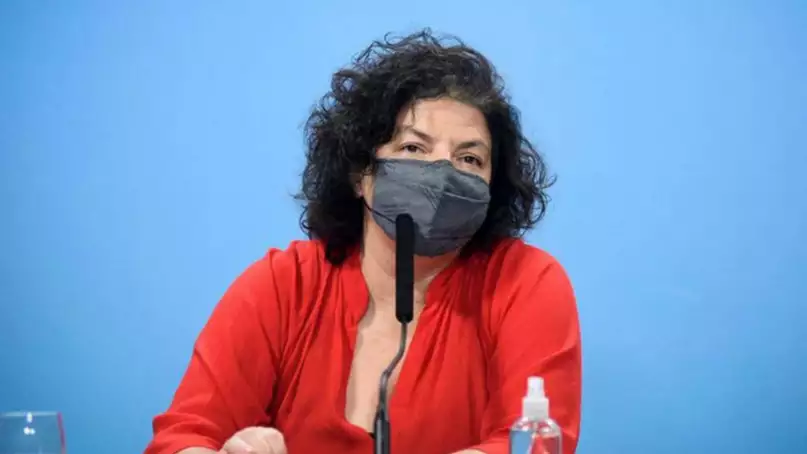 El Gobierno analizará no aislar a los contactos estrechos vacunados con ambas dosis