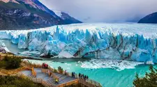 El Glaciar Perito Moreno, uno de los destinos más visitados de Argentina.