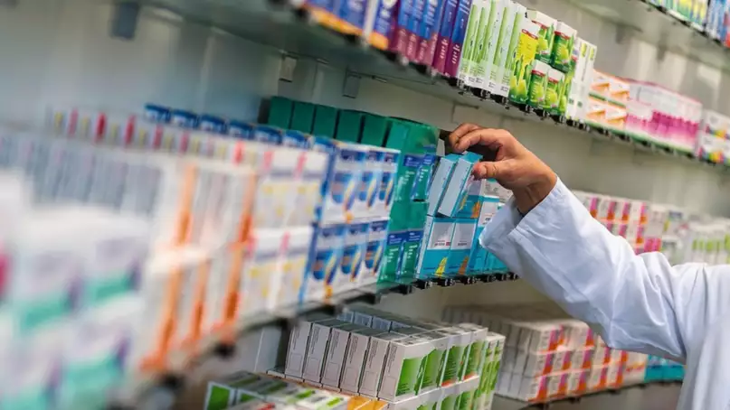 Oficial: El Gobierno acordó con los laboratorios el congelamiento de precios hasta enero
