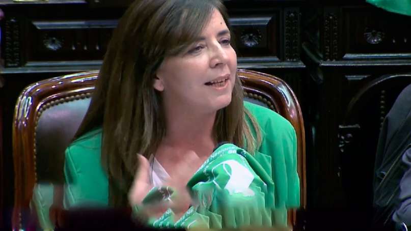 Gabriela Cerruti presentó su renuncia