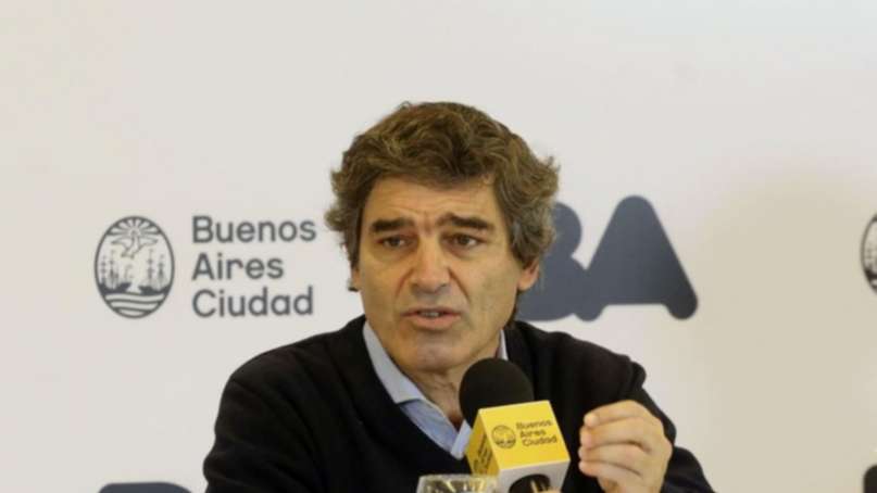 Fernán Quirós desmintió las críticas periodísticas contra la vacuna rusa