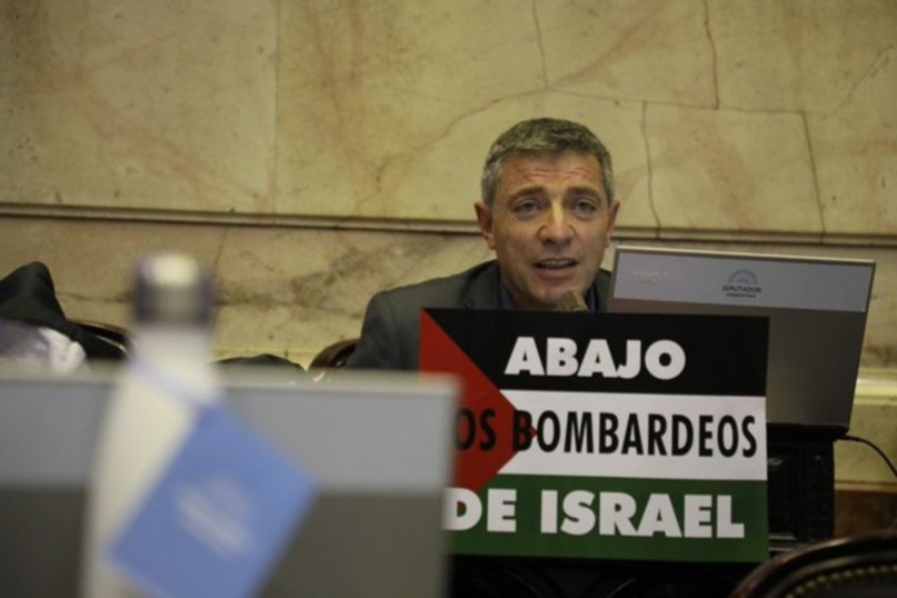 Chiche Gelblung, explosivo contra un diputado del Frente de Izquierda: "¡Sos un hijo de puta!" Chiche Gelblung, explosivo contra un diputado del Frente de Izquierda: "¡Sos un hijo de puta!"