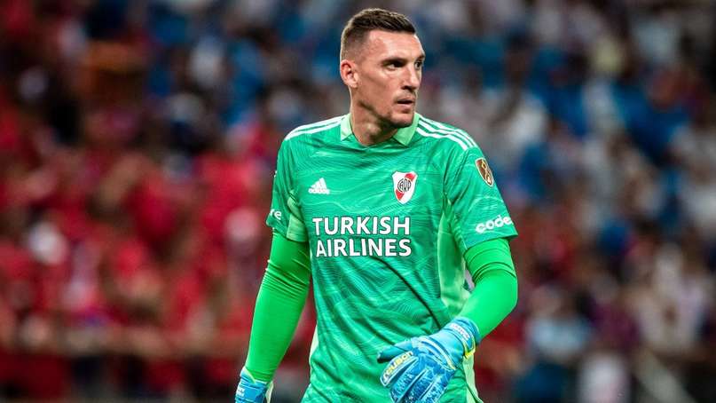 Las frases del representante de Armani que preocupó a todo River