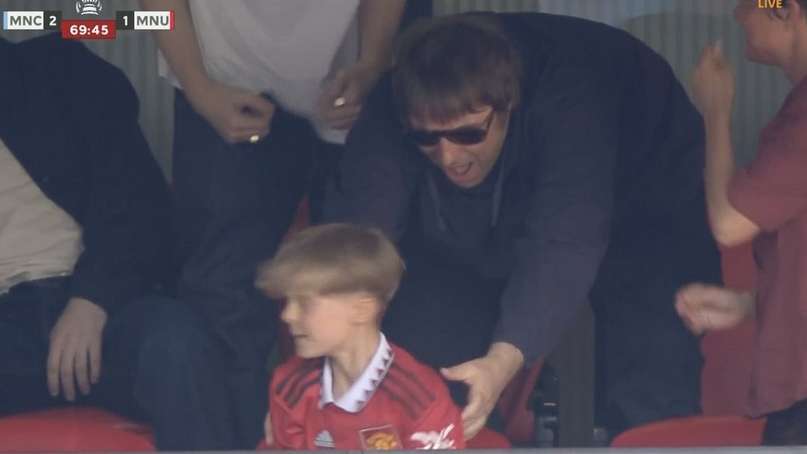 El festejo de gol de Liam Gallagher a un niño del Manchester United