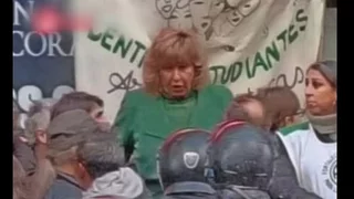 Reprimieron a un grupo de actores que se manifestaban en defensa del Instituto Nacional del Teatro