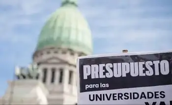 El gobierno de Milei acordó con las universidades un aumento salarial del 24% tras dos años de conflicto y movilizaciones