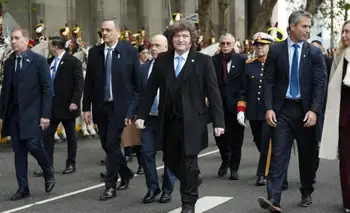 Rosario: Javier Milei se mostrará con Adorni mientras avanza el pedido de interpelación