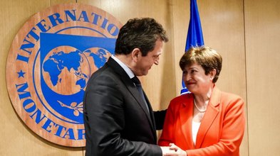 Economía implementaría dólares diferenciales para exportaciones