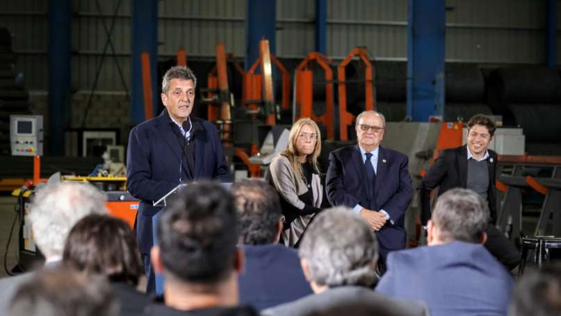 Sergio Massa visitó el Parque Industrial y Tecnológico en Varela: “Tenemos que seguir la idea de sumar empleo e inversión”
