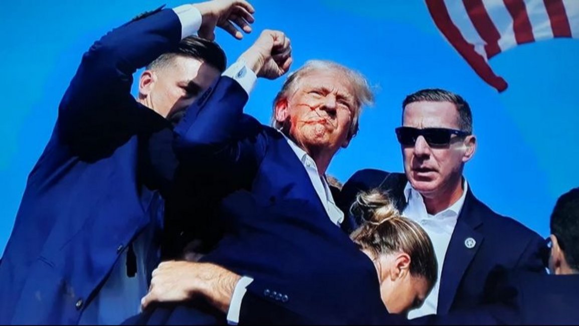 Donald Trump fue evacuado herido de un acto de campaña en Pensilvania tras un tiroteo