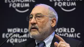 Joseph Stiglitz advirtió que Argentina "está en la puerta de otra crisis"