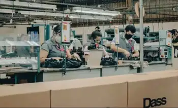La fabricante de Nike y Adidas se va de Argentina y despide a 150 operarios