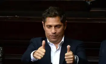 Kicillof gastó en seis meses de publicidad el equivalente a la deuda que mantiene IOMA con el Garrahan y crece la polémica