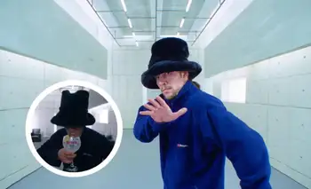 ¡A lo 90s y sin CGI! Jay Kay recreó la mítica habitación de "Virtual Insanity" para una genial publicidad