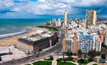 La temporada invernal en la Costa Atlántica fue un fracaso: comerciantes calificaron la situación como "desastrosa"
