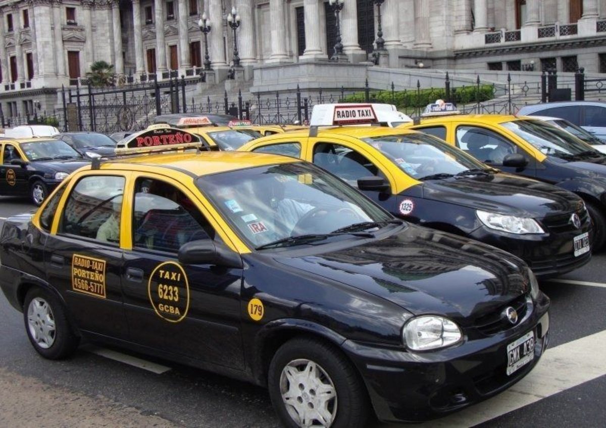 El taxi porteño aumentará un 30% en septiembre y 20% en noviembre