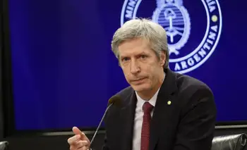 El presidente del Banco Central descartó ayuda estatal para deudores y ratificó la vigencia del cepo a las empresas