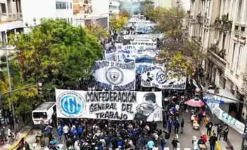 La CGT realiza una marcha por los endeudados frente al ministerio de Economía: cuándo será la fecha