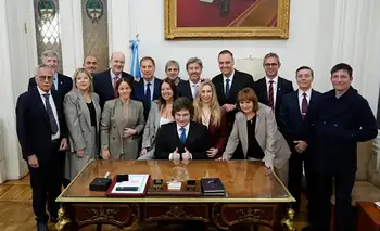 El Gabinete de Milei, en rojo: todos los funcionarios tienen más imagen negativa que positiva