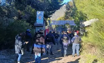 Argentina en venta: represión a los de acá, tierras para los de afuera